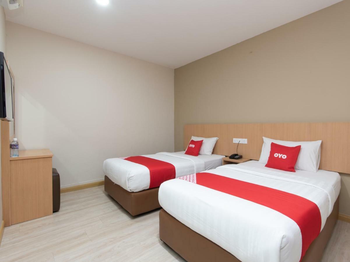 Oyo 89344 Labuan Avenue Hotel Exterior photo